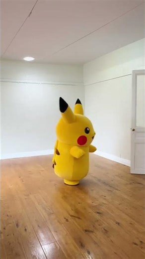 Vulpix or Alolan Vulpix Which side will Pikachu pick Pikachu Pokémon Pokémon