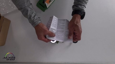 Te encantará la linterna manos libres SparkO: versátil 4 en 1, impermeable y con luz de color verdadero 💡