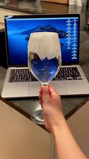 Wet Paper Towel vs Macbook Pro. Ngl my heart skipped a beat when filming this 🥶 #viral #tiktokhacks #water #papertowel #macbook #drip #satisfying