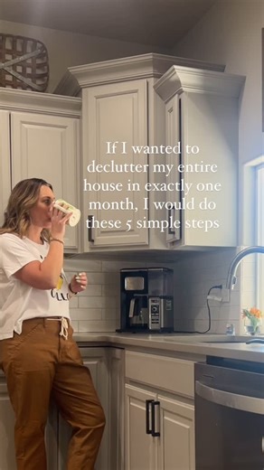 Marci | Declutter • Simplify • Organize on Instagram: "🧺 Ready to go?! 1. Start Small + Focus on Zones Begin with a smaller space—like a bathroom, coat closet, or laundry room. Then, break that space into even smaller zones: drawers, counters, cupboards, etc. Declutter one zone at a time before moving on to the next. This helps you make real progress without getting overwhelmed! 2. Follow the Rule of 3: Keep, Toss, Donate As you move through each zone, have three boxes or bins ready. Take every