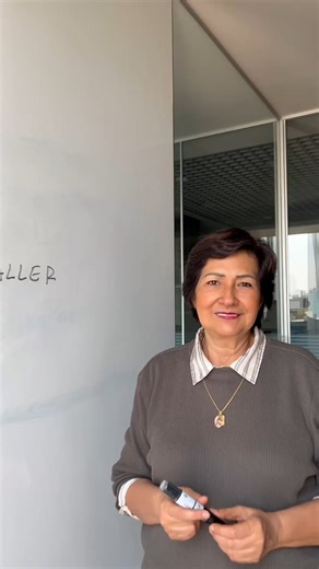 🎓 Taller Virtual de Tesis – 20 y 21 de diciembre Cierra el año avanzando tu tesis con una metodología clara y guiada paso a paso. Durante dos días trabajaremos tema, enfoque, variables, matriz y estructura completa del proyecto para que inicies el 2026 con tu tesis encaminada. 💬 Para más información o inscripciones, comunícate aquí: https://cutt.ly/wrZBeYOn | Dra. Rosario Martínez