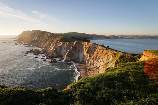 15 Most Beautiful Places to Visit on the West Coast—From Charming Small Towns to National Parks