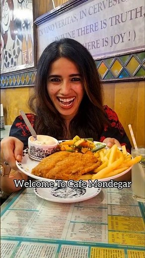 Cafe Mondegar | Colaba Causeway | Mumbai's Most Famous Cafe