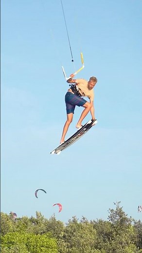 Toeside backroll kite loop / kiteboarding
