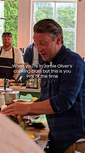 92K views · 312 reactions | Rate our plate out of 10 ️ We promise we were paying attention @jamieoliver #JamieHeartsSamsung #CookingClass #BespokeAI | Samsung | Facebook
