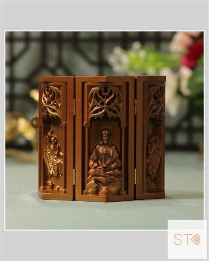Jesus Christ Statue in contemplation Triptych Antique Style Wooden Catholic Triptych Catholic Art...
