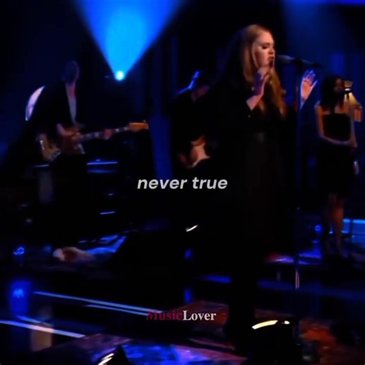 Adele - Set Fire To Rain 🖤 | 𝗠𝘂𝘀𝗶𝗰 𝗟𝗼𝘃𝗲𝗿