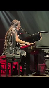 Evanescence - Your Star ⭐️ live at Ziggo Dome, Amsterdam (NL) - 29/11/22 📹harridan (Instagram) #amylee #evanescence #worldscollide Amy Lee | EvanescenceWebsite - EvanescenceVille