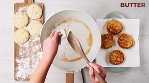 ⭐ Potato Patties are one of the best ways to use leftover mashed potatoes! Don’t let those go to waste! Recipe here ➡ https://laurenslatest.com/potato-patties-with-leftover-mashed-potatoes/ | Lauren's Latest