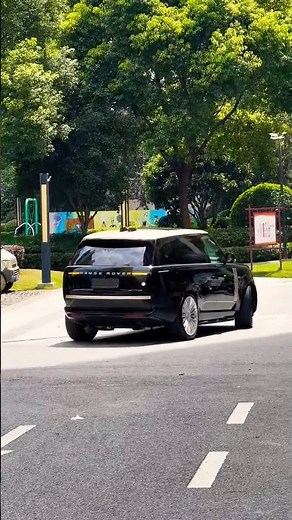 🍁Experience the Ultimate British Luxury SUV | Range Rover at Its Finest! 👑🚙#RangeRover #Landrover