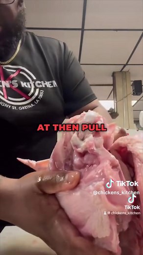 Quick lil DIY for yall on a fried turkey 🔥🔥🔥 #ChickensKitchen #turkey #fried #thanksgiving #howto #tutorial #fyp #foryou