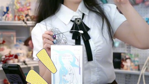 EPZ家新出的G30素质究竟如何 EPZ G30，采用 1 圈 1 铁双单元驱动，搭载高性能 DAC 声卡芯片，默认输出无音染的监听级游戏音效，还可通过手机 A