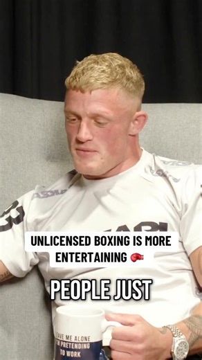 Luke Dyson on unlicensed boxing being more entertaining 🥊 #fyp #uk #podcast | Easily Distrcted Podcast