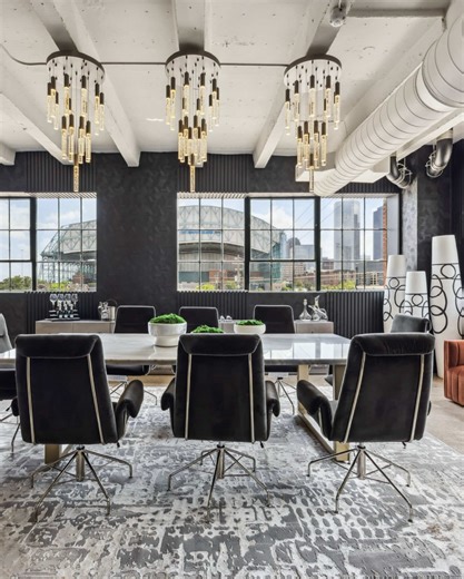 BEFORE ➝ AFTER ✨ This commercial office went from basic to bold, elevated, and intentional. We don’t just design offices — we create environments that inspire productivity, confidence, and success from the moment you walk in. Every detail was designed with purpose to reflect the brand, the vision, and the people who work here every day. Because where you work matters just as much as how you work. 🤍 📩 Ready to elevate your commercial space? Let’s design an office that works for you. #beforeanda