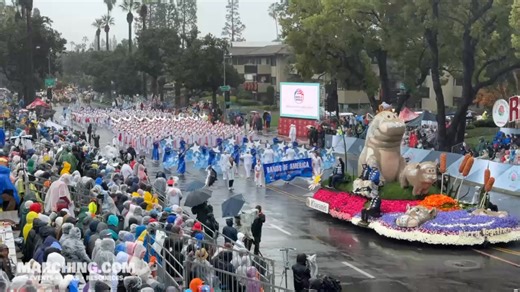 Even in the rain, the Bands of America Honor Band is looking so good and sounding so great. The band was the final marching band in today’s Rose Parade (and this video is being posted even before the band completes the two-hour march down the 5.5 mile route). #RoseParade #BandsOfAmerica Music for All Bands of America | Marching.com