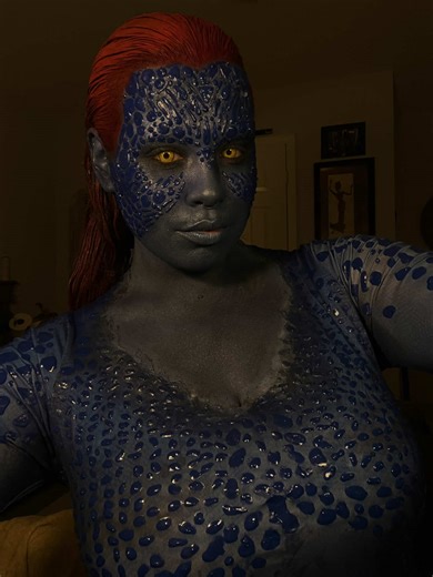 Cosplay de Mystique para Halloween 2025