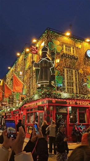 New St Patrick statue installed in Temple Bar ahead of St Patrick’s Day #dublin #Ireland #StPatricksDay | In Ireland
