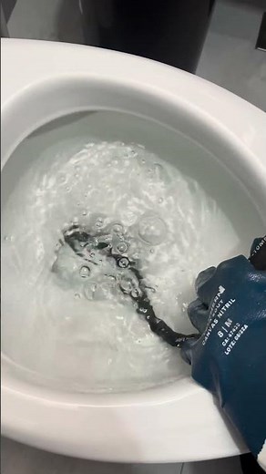 Desentupimento de vaso sanitário em Curitiba - como resolver rápido e sem gastar muito!