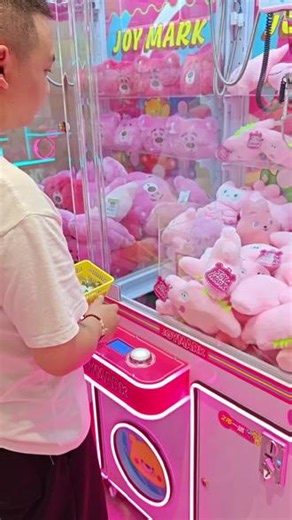 教你怎么抓起来娃娃掉不下去？视频下单 #抓娃娃 #抓娃娃技巧 #电玩城团购 #游戏吧团购 #年货必囤