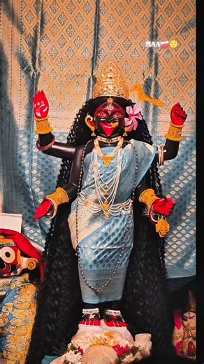 Middle Class on Instagram: "MAA🫴"