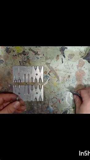 fabricando plomos con molde artesanal.plomos Drop shot