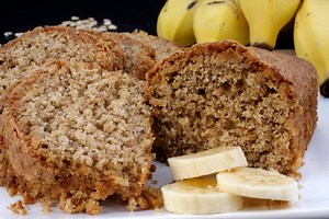 Receita de Bolo de banana de liquidificador sem glúten e sem lactose, enviada por Marina