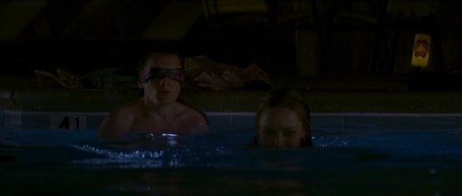 Amber Heard édeshármas | Alpha Dog