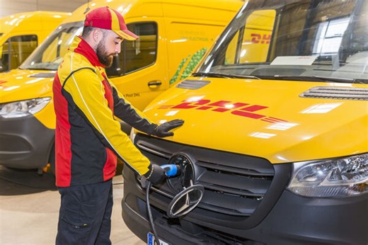 DHL Express accélère son verdissement en France et vise une flotte 100 % électrique dès 2026