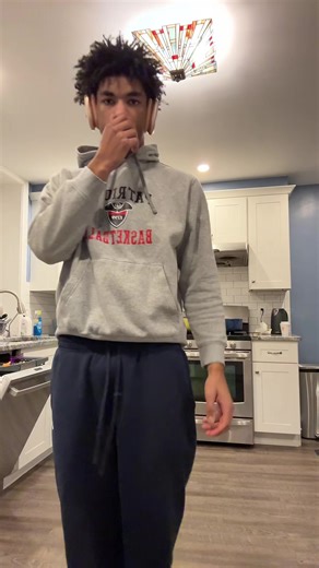 $ (@sxrjxwhzvbk)’s videos with Dança Do Sonic - Fazobeats