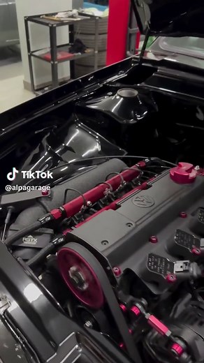 Que motor🙆🥰📷 . . . . . . . . #golgti #golquadradoclub #golturbo #goleta #golquadrado #7008films #carros #carro #rebaixados #rebaixado #projectcar #carrosantigos #vwquadrados #vwquadrado #vwgol