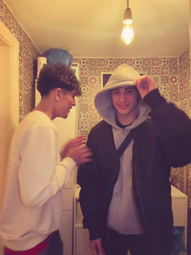 Trendy Men's Haircuts for 2023