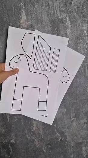 52K views · 215 reactions | 濾 I made printable template for my members ❤️JOIN HERE https://craftingwithreny.com/and support my work! #school #craft #easycraft | Paper Magic | Facebook