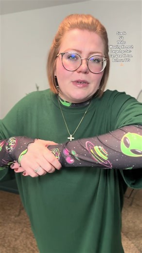 Oof the alien mesh top is almost sold out!! But seriously how cute are these together 🤭 @WKND Chasers #aliens #meshtop #matchingset #dopaminedressing #sizeinclusivefashion