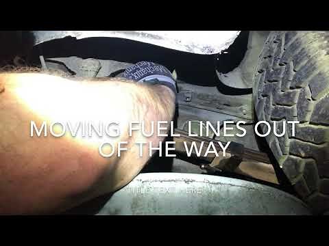 1974.5 MG MGB Gas Tank Removal and Inspection, How to Remove MGB Gas Tank