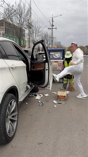 😱 ये देखो मुस्लिम भाई से कार वाले को पड़ा भारी!