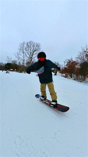 Mastering the Duck Walk Technique in Snowboarding