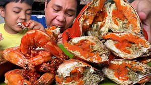 Full of Aligue Giant Female Mud Crabs Super Jumbo Tiger Prawns with Butter garlic Sauce Mukbang | Bisaya Studio
