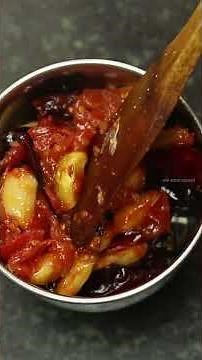 இட்லி தோசைக்கு சூப்பர் பூண்டு மிளகாய் சட்னி | Spicy Garlic Chilli Chutney Recipe in Tamil