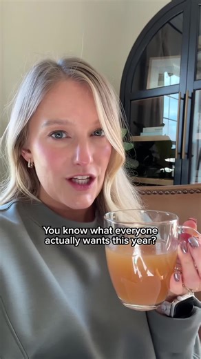 Holiday routines don’t have to be complicated. Start simple with one ritual: a daily cup of Brodo.