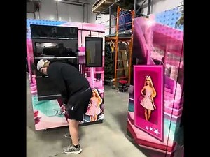 BARBIE DREAM VENDING MACHINE!