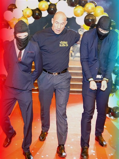 Nejlepší nástupovka roku 2026?🤔 #maturak #hardrico #nastupovka #fyp #hradeckralove