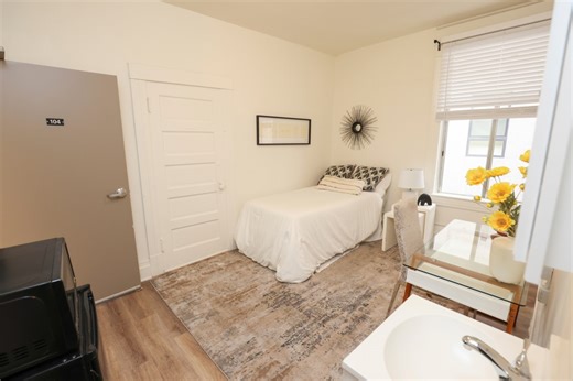 NYC considers single rooms to address housing shortage