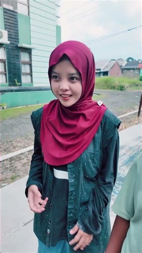 So funny! 1 family loses to a geek 🤣 Unexpected plot twist!