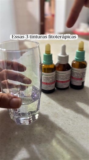 Aprenda a limpar o seu corpo de parasitas com quem realmente pode lhe orientar: um profissional de saúde habilitado. No meu Guia de Desparasitação lhe oriento de forma segura e eficaz a fazer uma boa limpeza no se organismo e melhorar a sua saúde. Link na Bio ou comente “ACESSO” que envio no dm, #Desparasitacão #parasitas #vermes