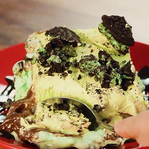 621K views · 6.8K reactions | Mint & Chip Ice Cream Lasagna. Yes, you can have lasagna for dessert. LIKE Cooking Panda for more delicious videos!!! | Cooking Panda | Facebook
