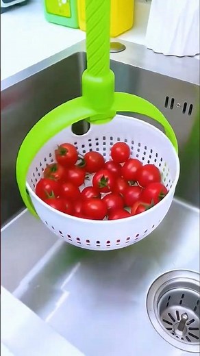 Spin Your Way to Dry Salads! 🌪️ Creative Kitchen Salad Spinner Review