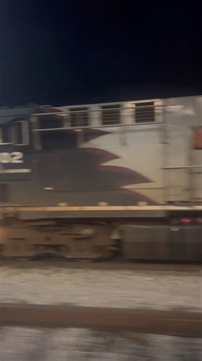 Ns 4002 with ns 9778 #norfolksouthern #heritageunit #train #shorts #railfan