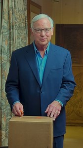 It's like Christmas in March! 🎄 Pre-order your copy of The Success Principles 20th Anniversary Edition today at https://bit.ly/3XvsOUy and unlock some incredible bonuses. Ready to unwrap success? . . . #TSP20 #TheSuccessPrinciples #TheSuccessPrinciples20 #JackCanfield #UnlockSuccess | Jack Canfield