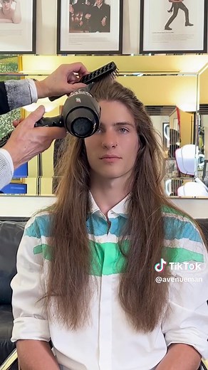 Trimmed to Perfection - NYC's Masterpiece for Men's Long Hair Welcome to the world of luxurious men's long hair, where elegance meets craftsmanship! Dive into this YouTube shorts video and witness the magic of NYC's renowned hairstylist, Sergio Slavnov, who has passionately carved a niche in the realm of men's long hairstyles. 🔸 The Transformation Journey: Our featured model and Instagram sensation, @lightswitch, showcases his awe-inspiring very long hair, freshly trimmed and styled to utter pe