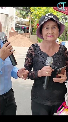 Xin Em Đừng Khóc Vu Quy - Càng Nghe Càng Mê Giọng Ca Cụ Bà 73 Tuổi | Hà Hương ft Cô Nhung #shorts